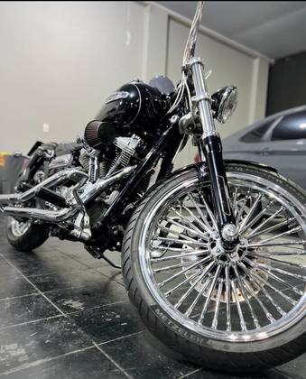 HARLEY-DAVIDSON DYNA SUPER GLIDE 